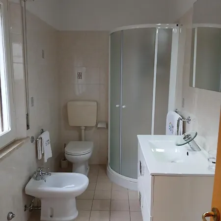 Cv008 - Cervia, Trilocale Ristrutturato Con Aria Condizionata Sul Lungomare Apartamento Cervia