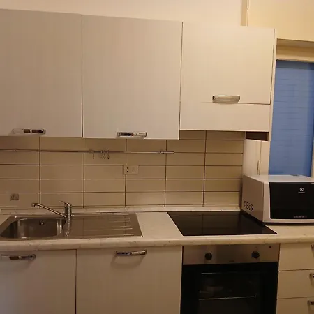 Cv008 - Cervia, Trilocale Ristrutturato Con Aria Condizionata Sul Lungomare *